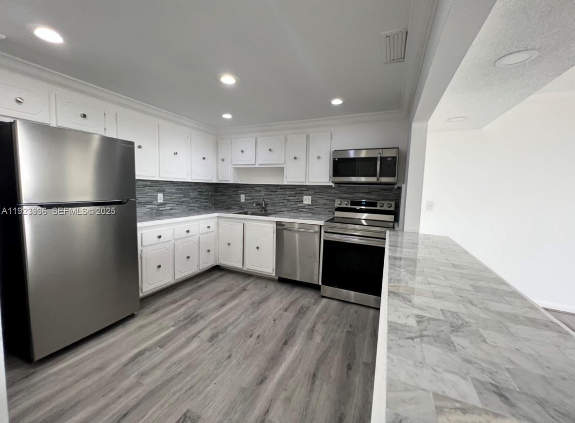 13499 Biscayne Blvd #1205, North Miami FL 33181