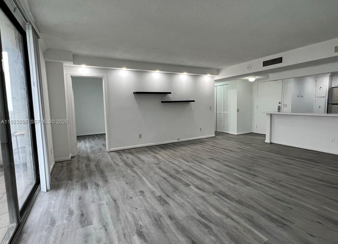 13499 Biscayne Blvd #1205, North Miami FL 33181
