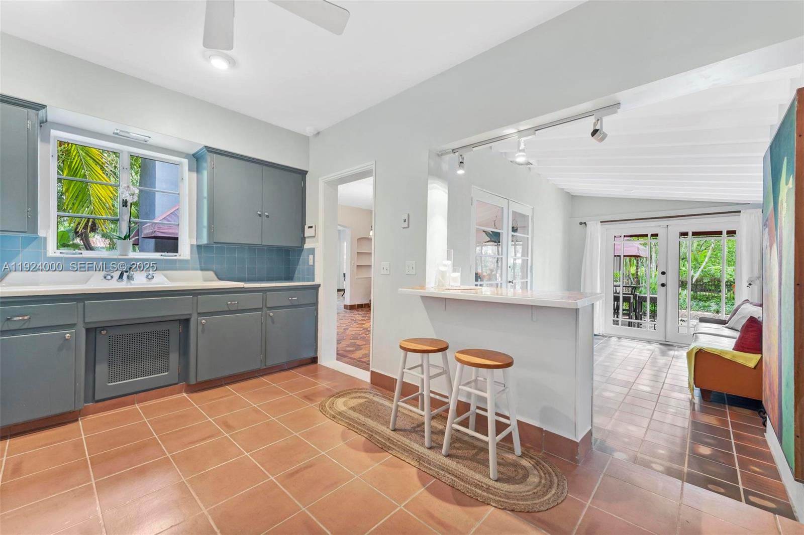 492 NE 55th St, Miami FL 33137