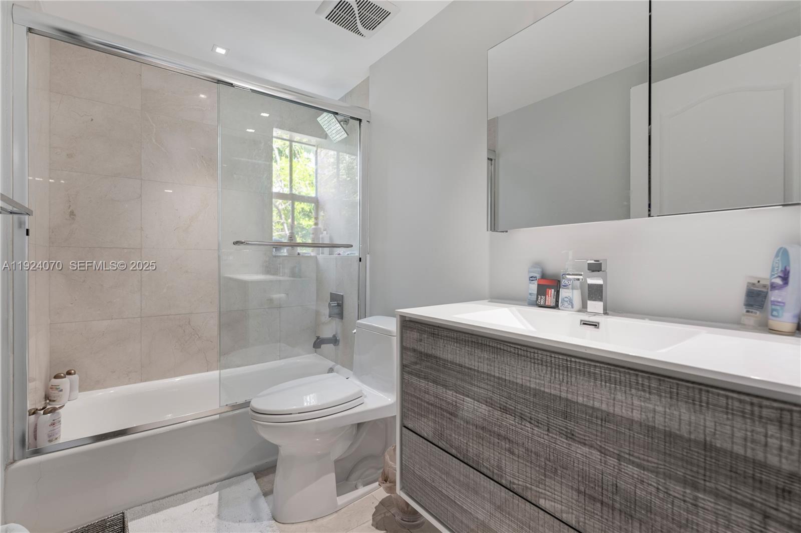18460 NE 30th Ave #18460, Aventura FL 33160