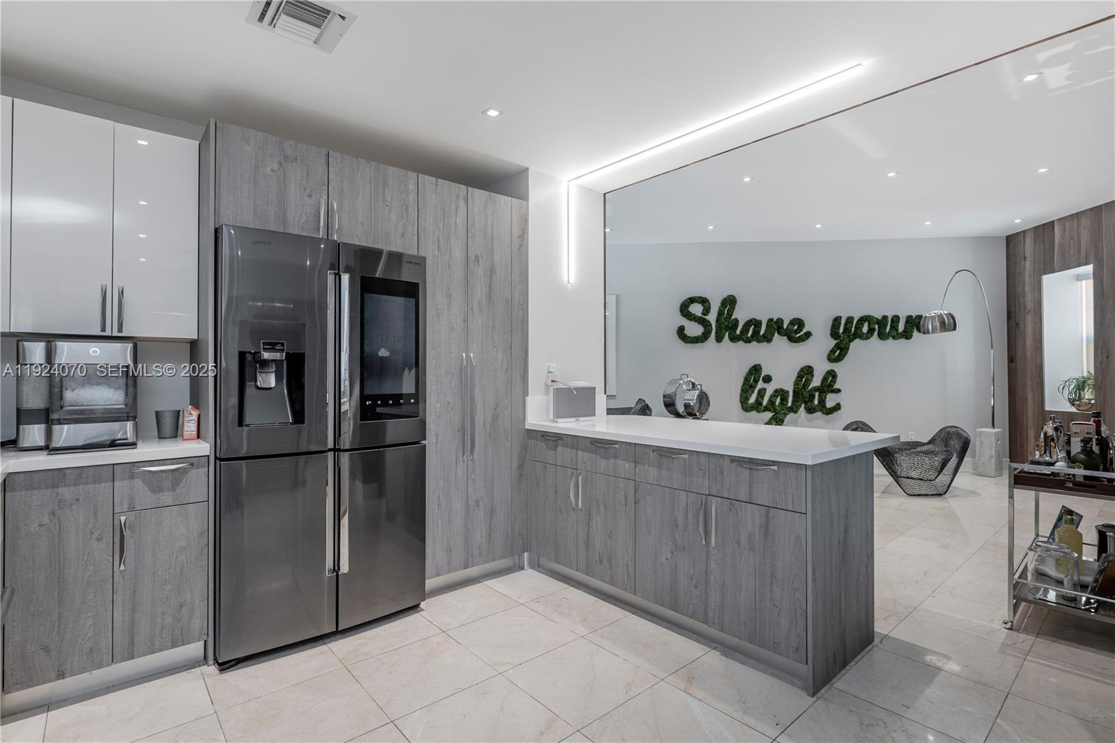 18460 NE 30th Ave #18460, Aventura FL 33160