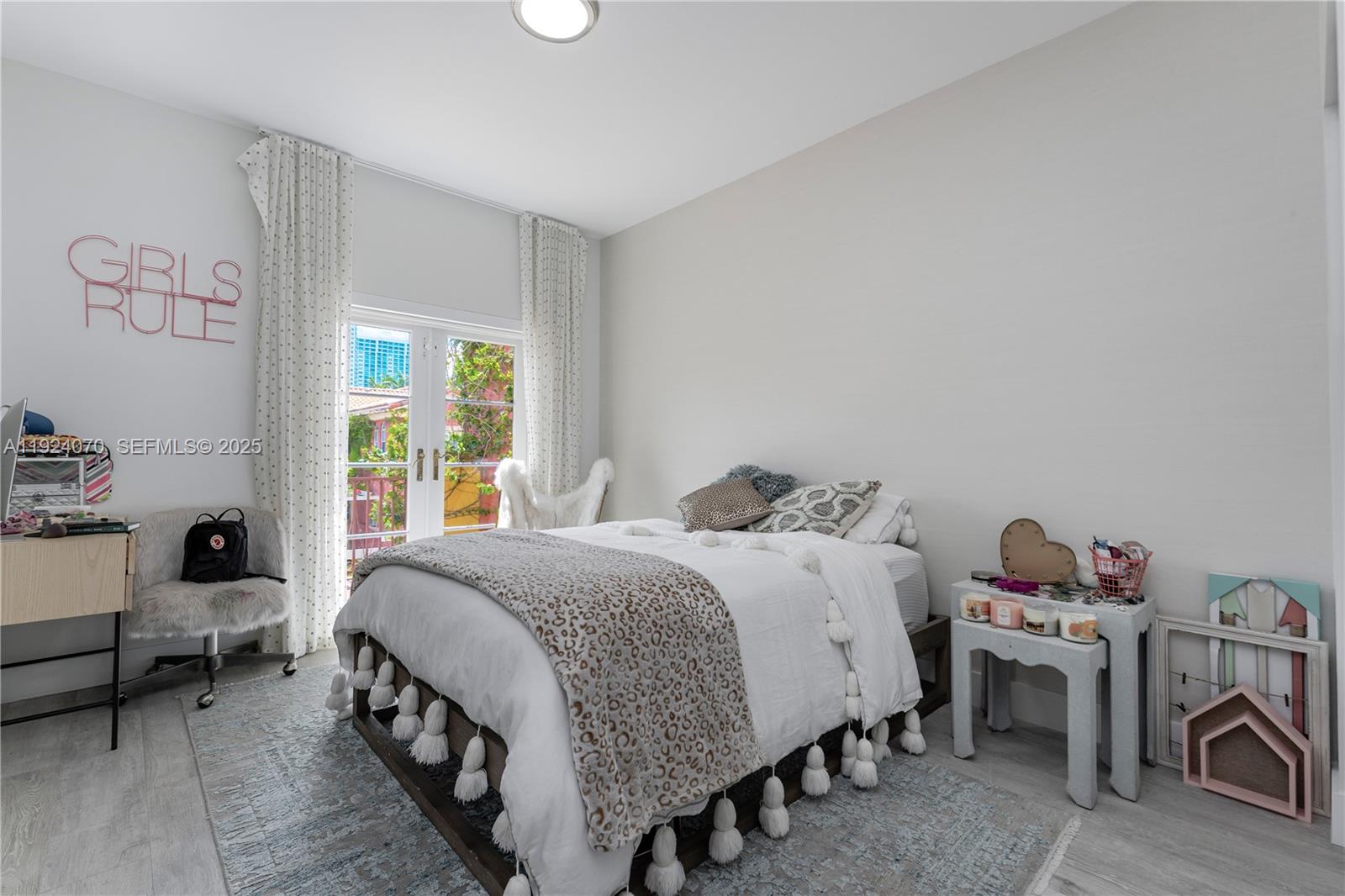 18460 NE 30th Ave #18460, Aventura FL 33160