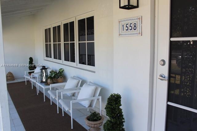 1558 Sevilla Ave, Coral Gables FL 33134