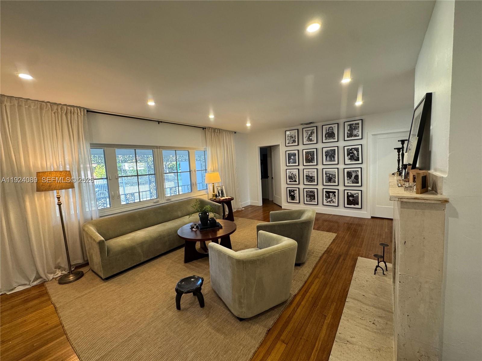 1558 Sevilla Ave, Coral Gables FL 33134