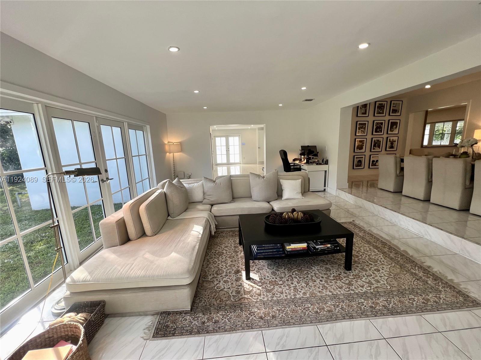 1558 Sevilla Ave, Coral Gables FL 33134