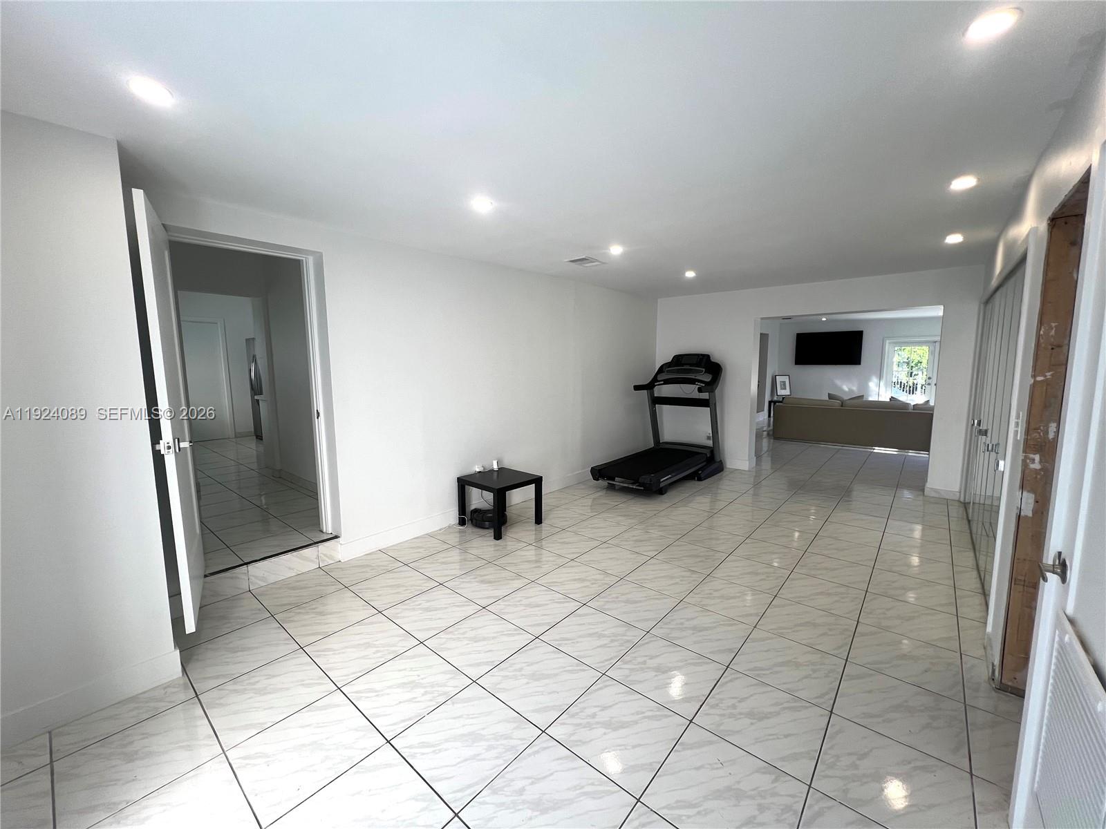 1558 Sevilla Ave, Coral Gables FL 33134