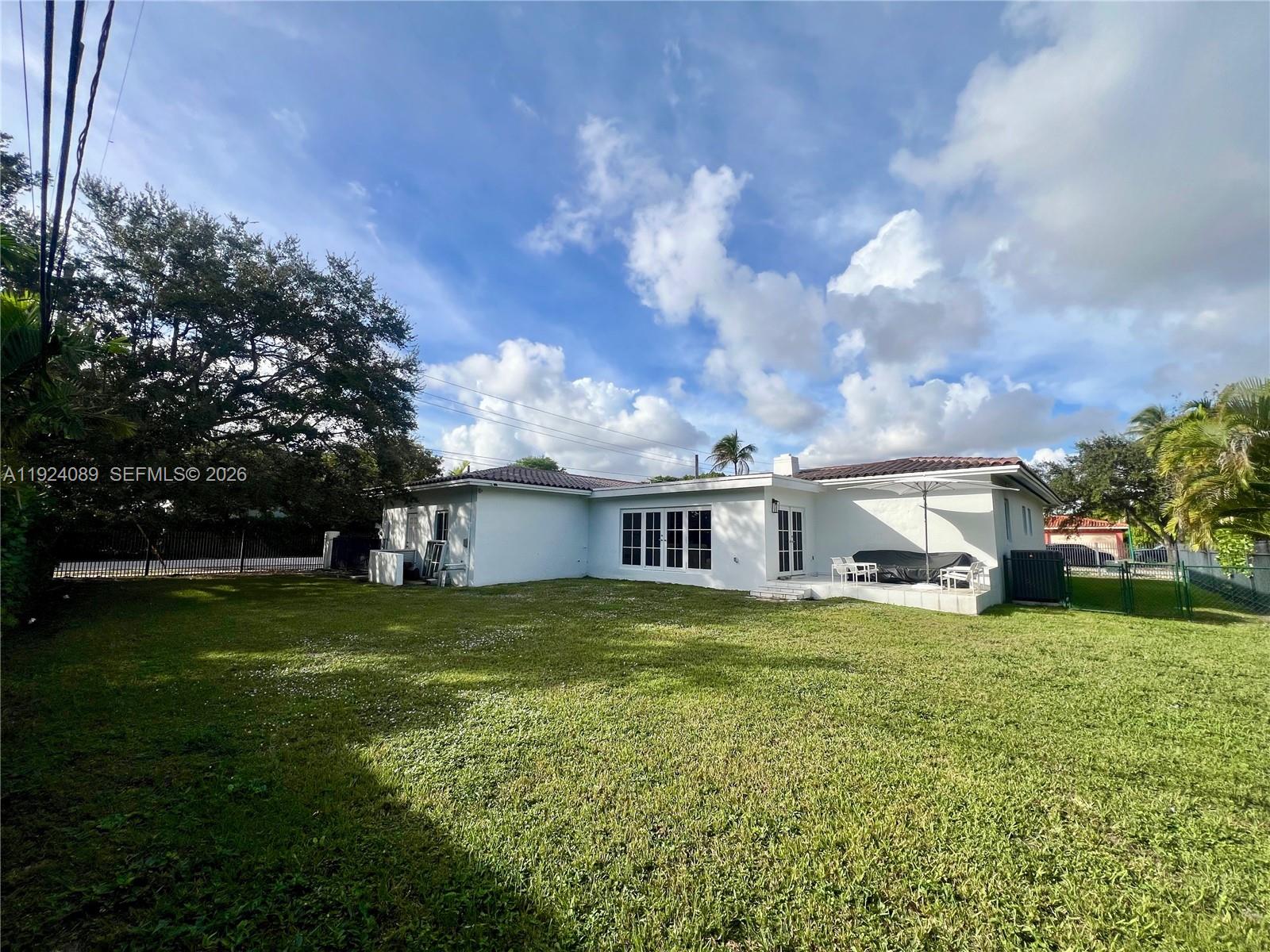 1558 Sevilla Ave, Coral Gables FL 33134