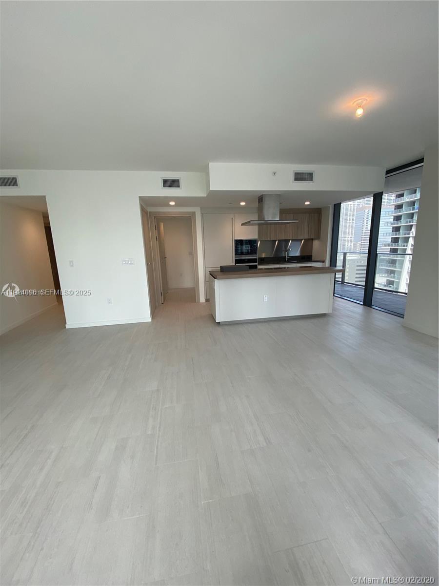 1000 Brickell Plaza #3501, Miami FL 33131
