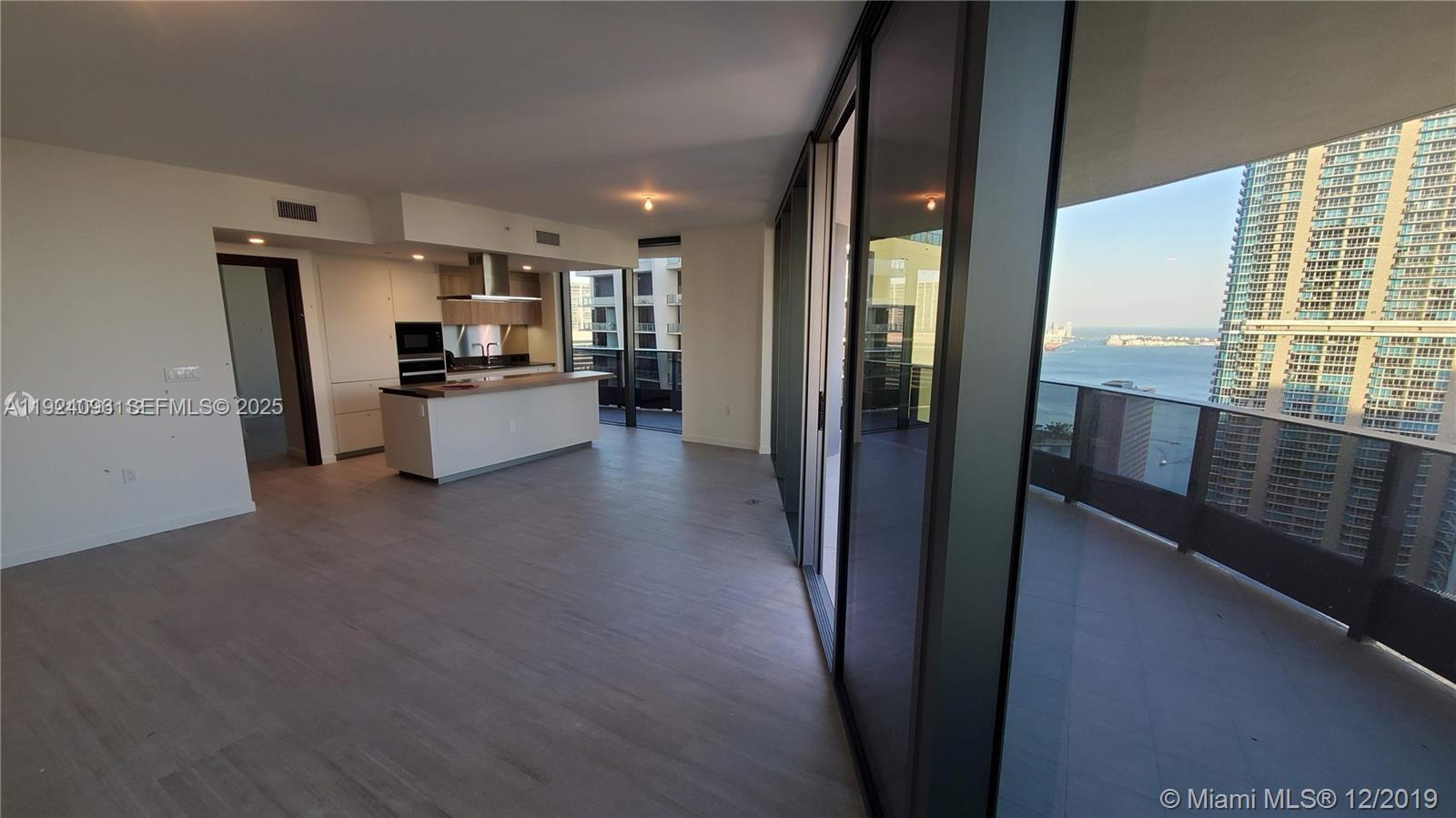 1000 Brickell Plaza #3501, Miami FL 33131