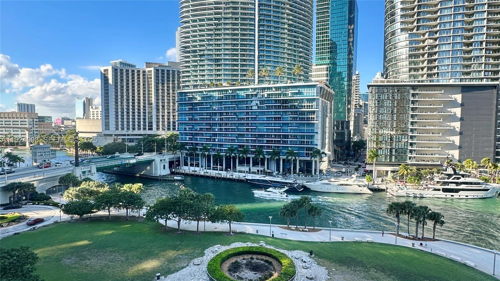 475 Brickell Ave #910, Miami FL 33131