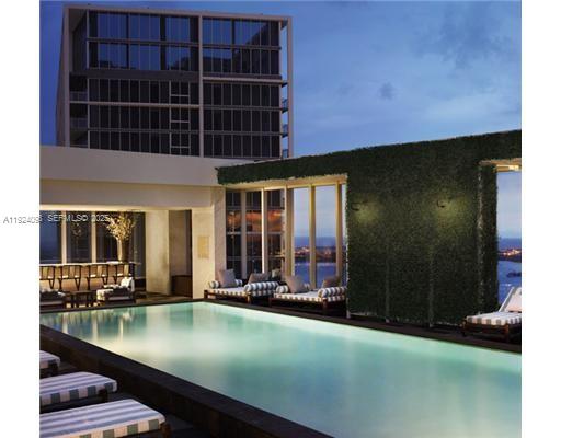 475 Brickell Ave #910, Miami FL 33131