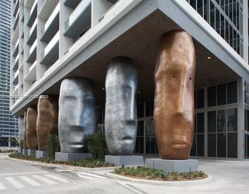 475 Brickell Ave #910, Miami FL 33131