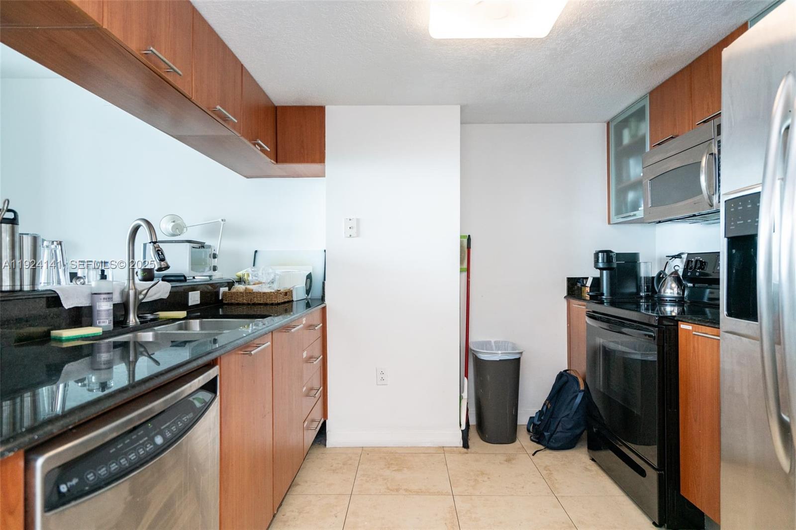 Miami FL 33132 - A11924141