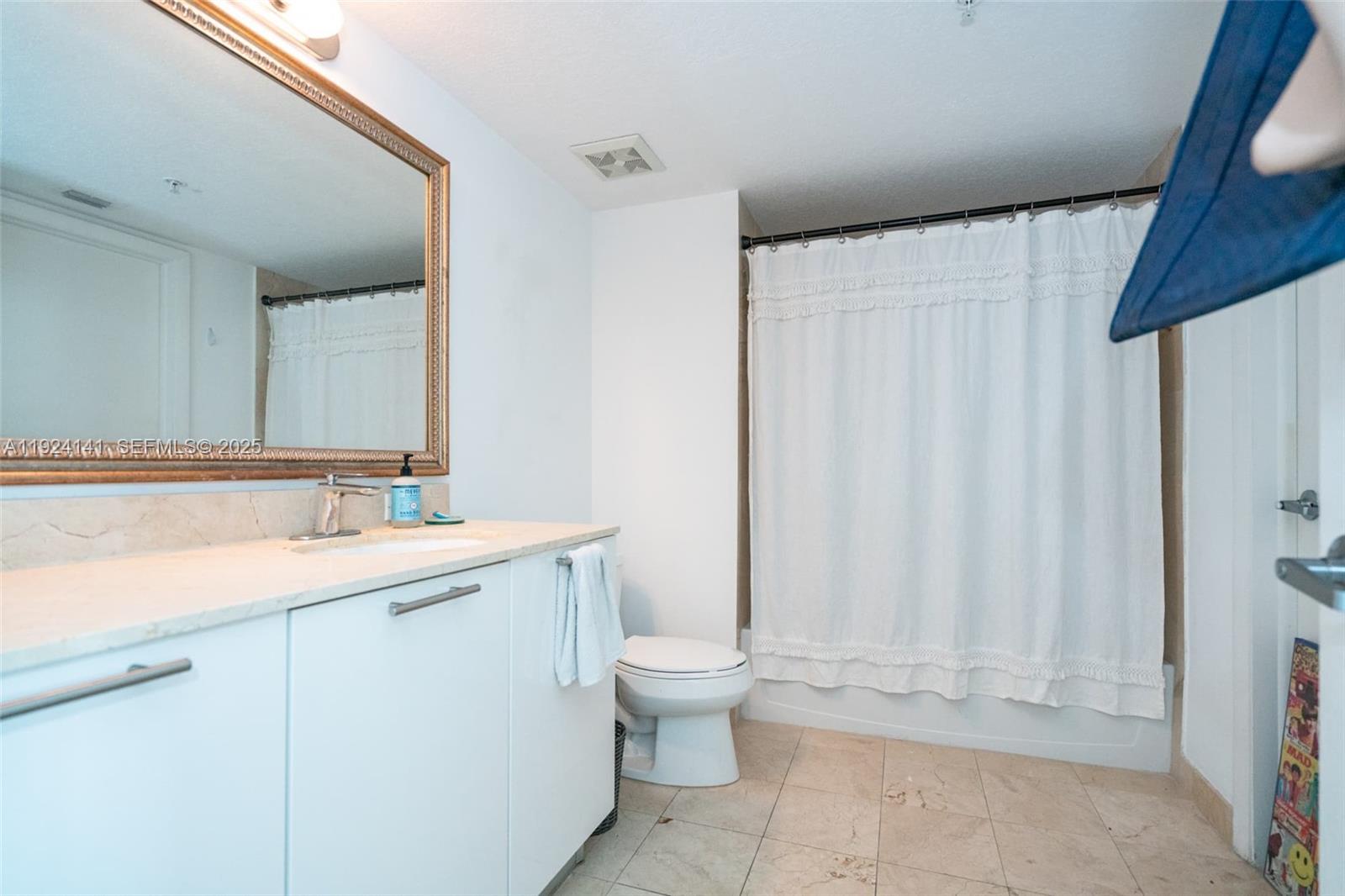 Miami FL 33132 - A11924141