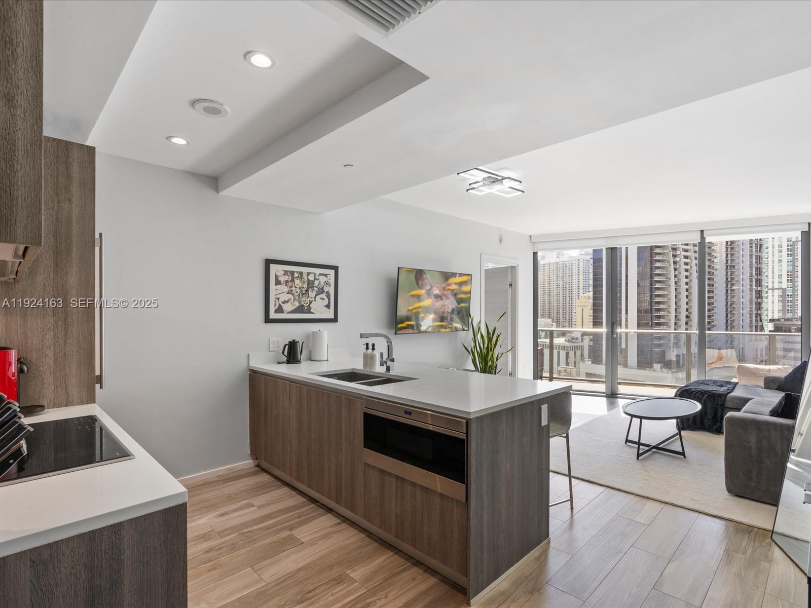 801 S Miami Ave #1603, Miami FL 33130