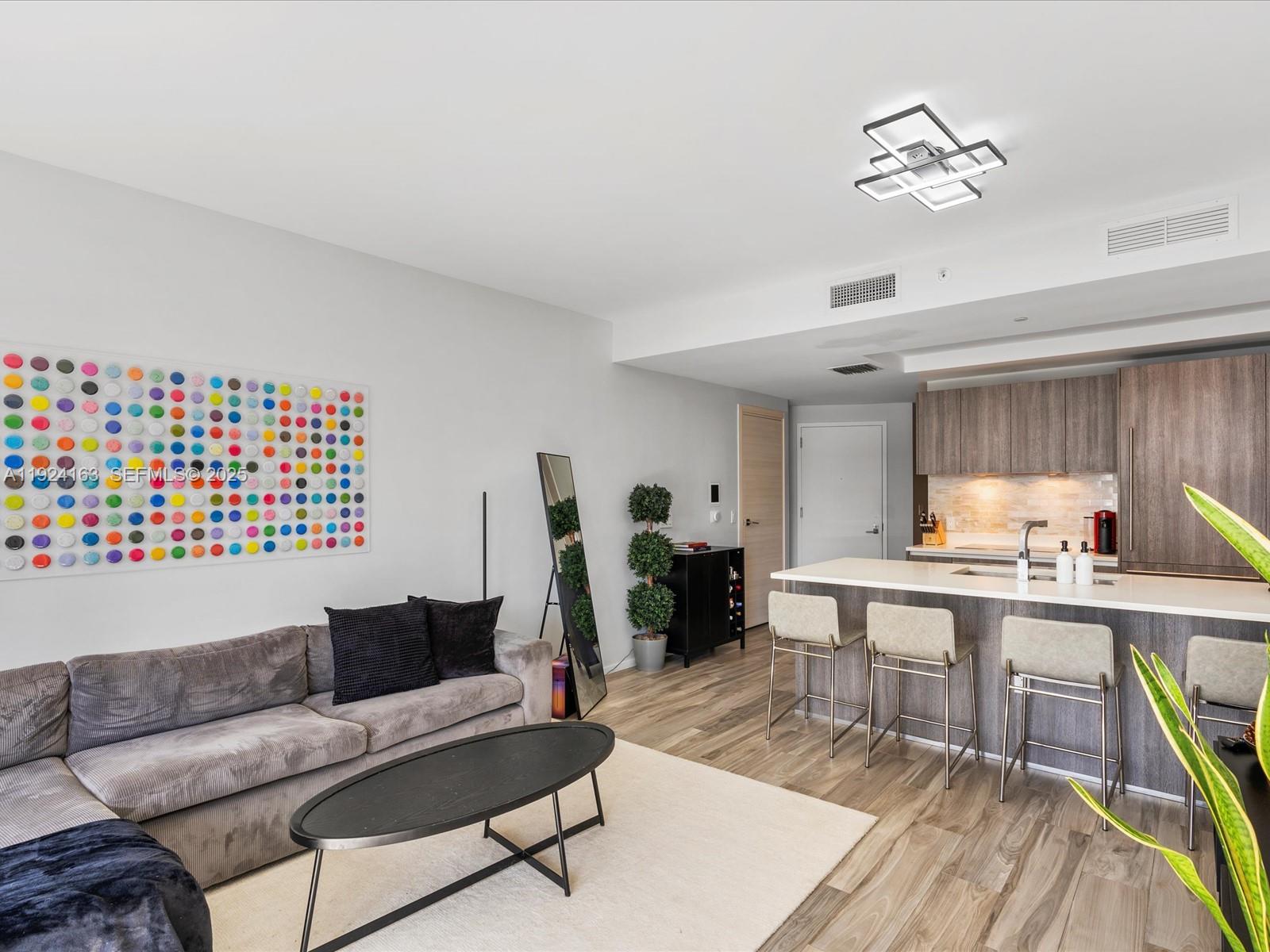 801 S Miami Ave #1603, Miami FL 33130