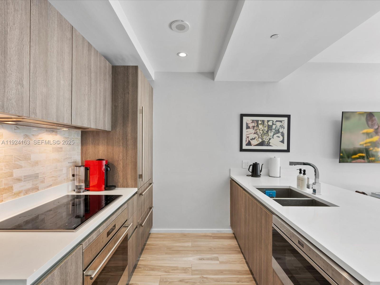 801 S Miami Ave #1603, Miami FL 33130
