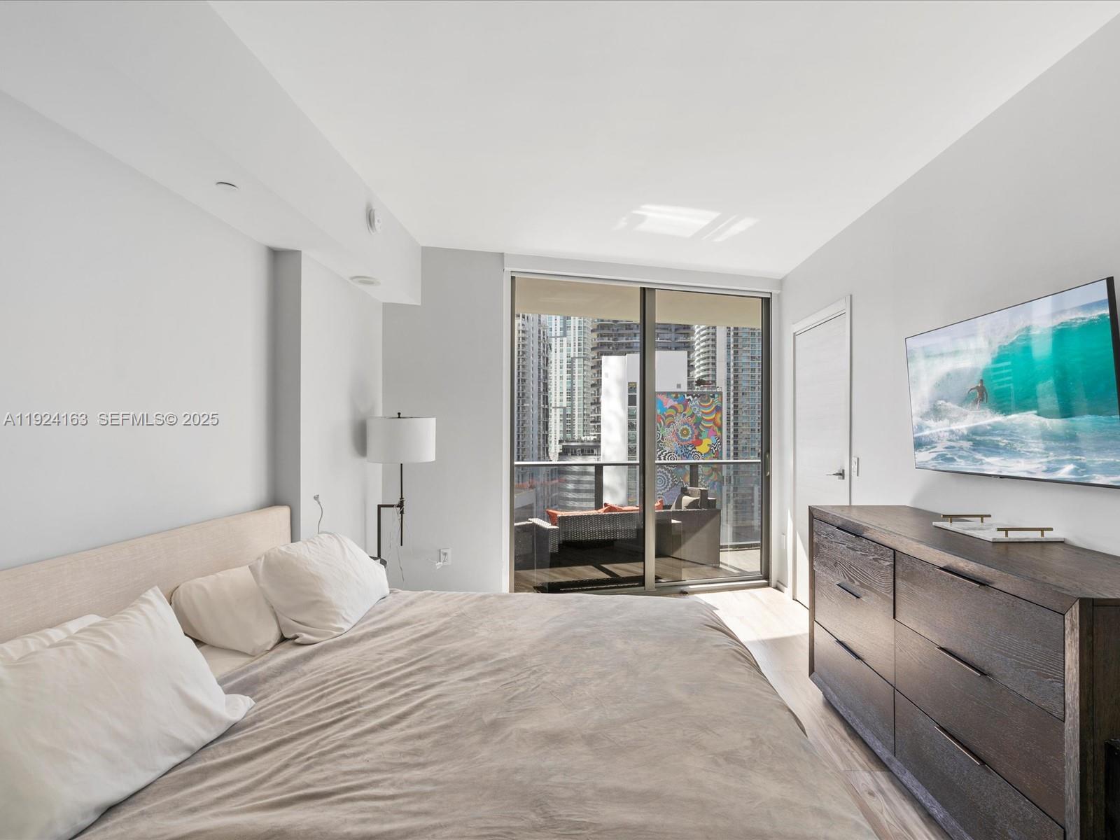 801 S Miami Ave #1603, Miami FL 33130