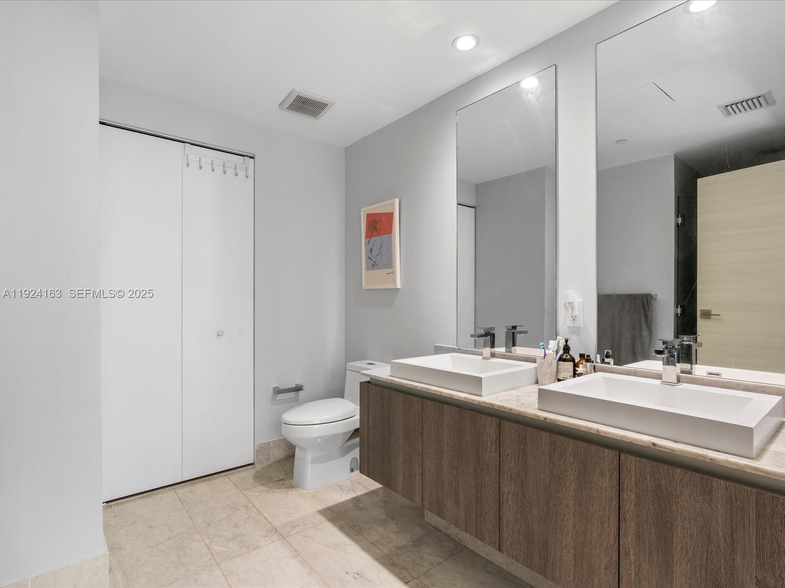 801 S Miami Ave #1603, Miami FL 33130