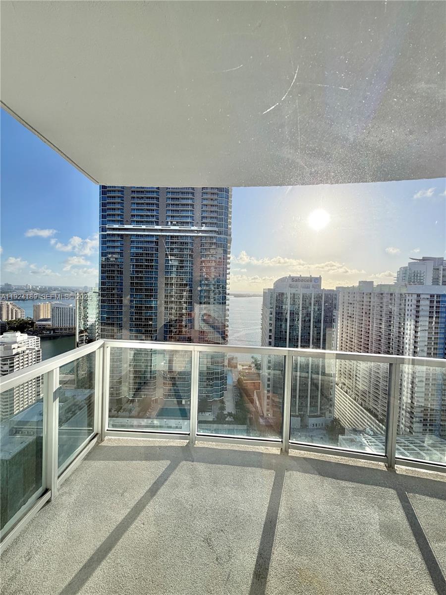 1060 Brickell Ave #3705, Miami FL 33131