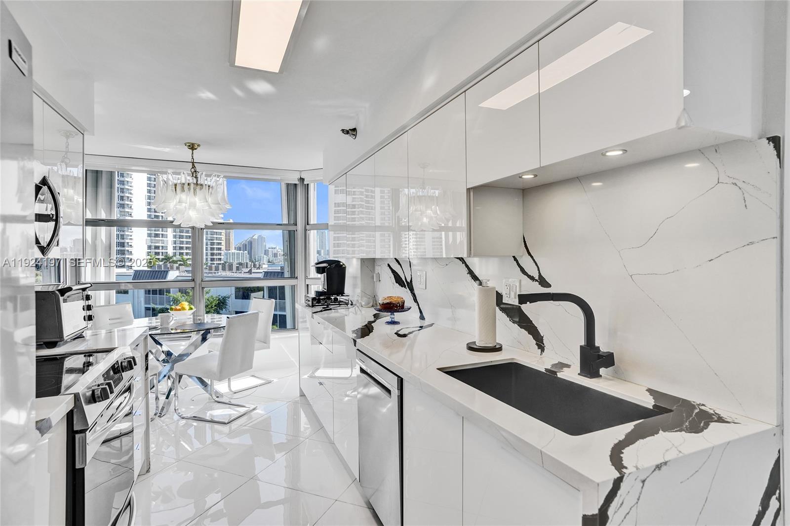 3400 NE 192nd St #612, Aventura FL 33180