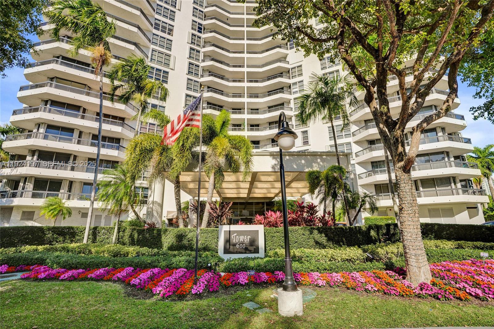 3400 NE 192nd St #612, Aventura FL 33180