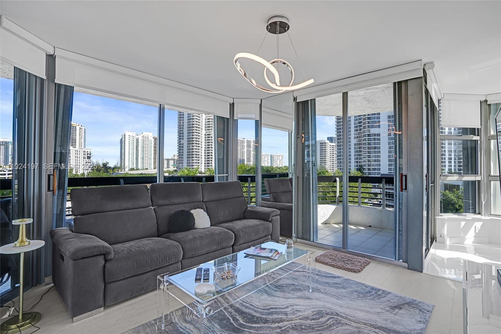 3400 NE 192nd St #612, Aventura FL 33180