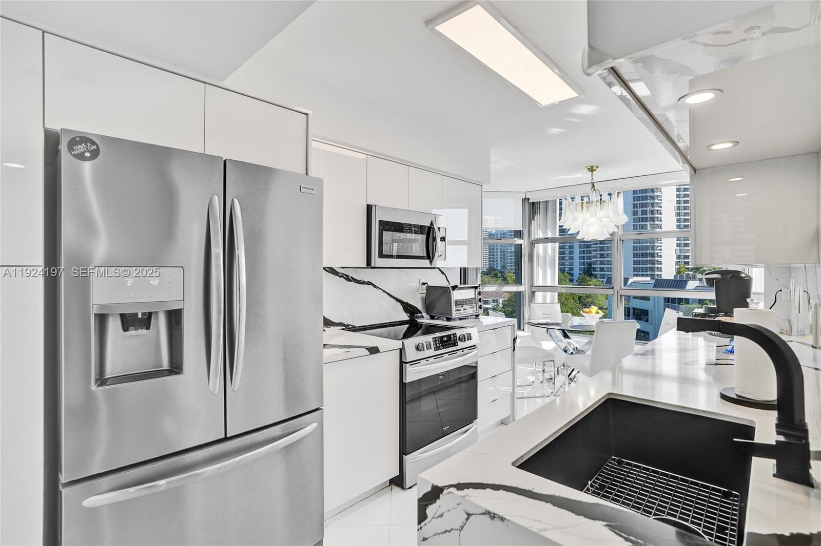 3400 NE 192nd St #612, Aventura FL 33180