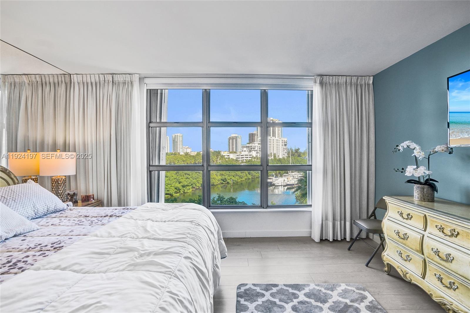 3400 NE 192nd St #612, Aventura FL 33180