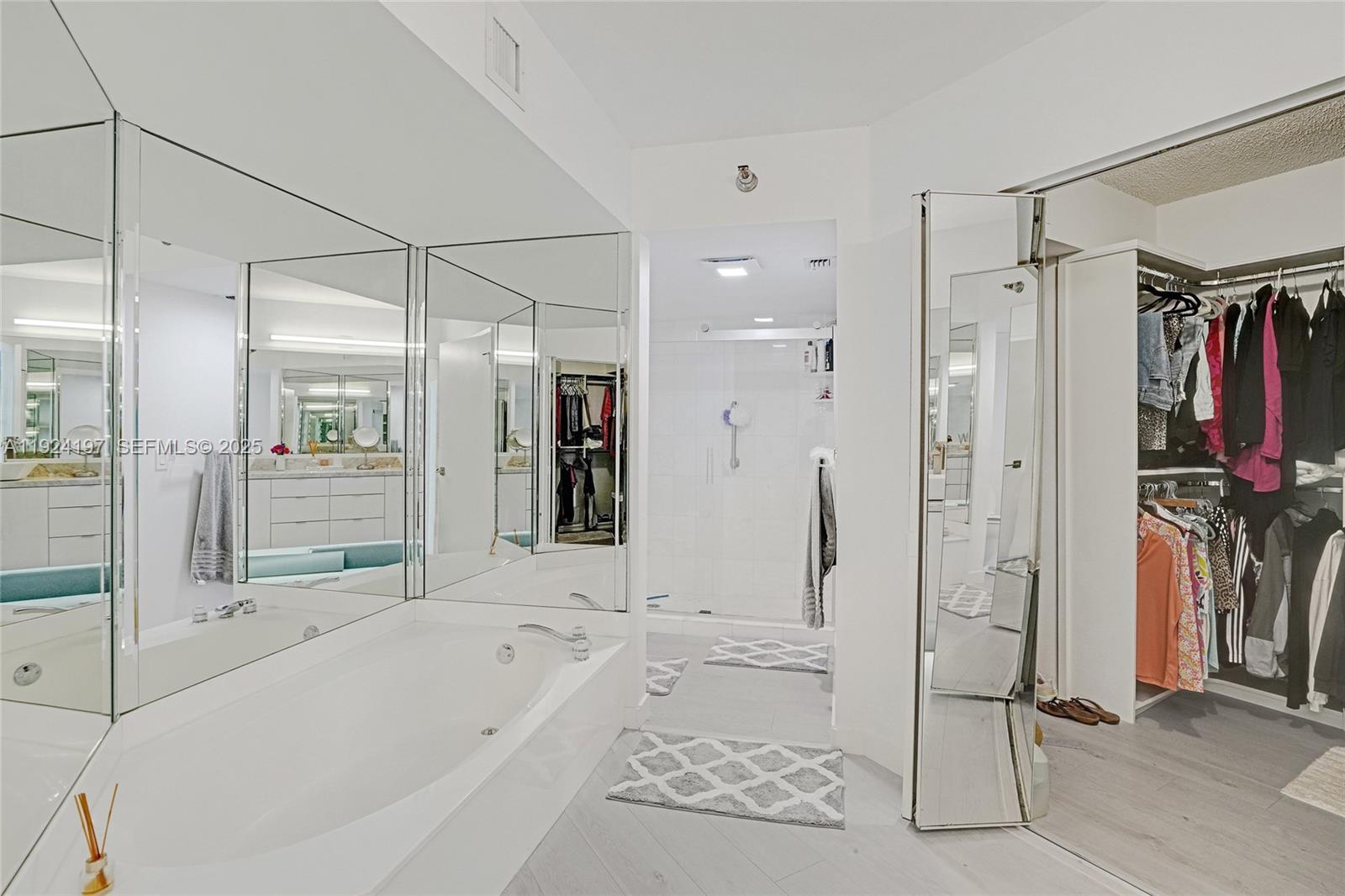 3400 NE 192nd St #612, Aventura FL 33180