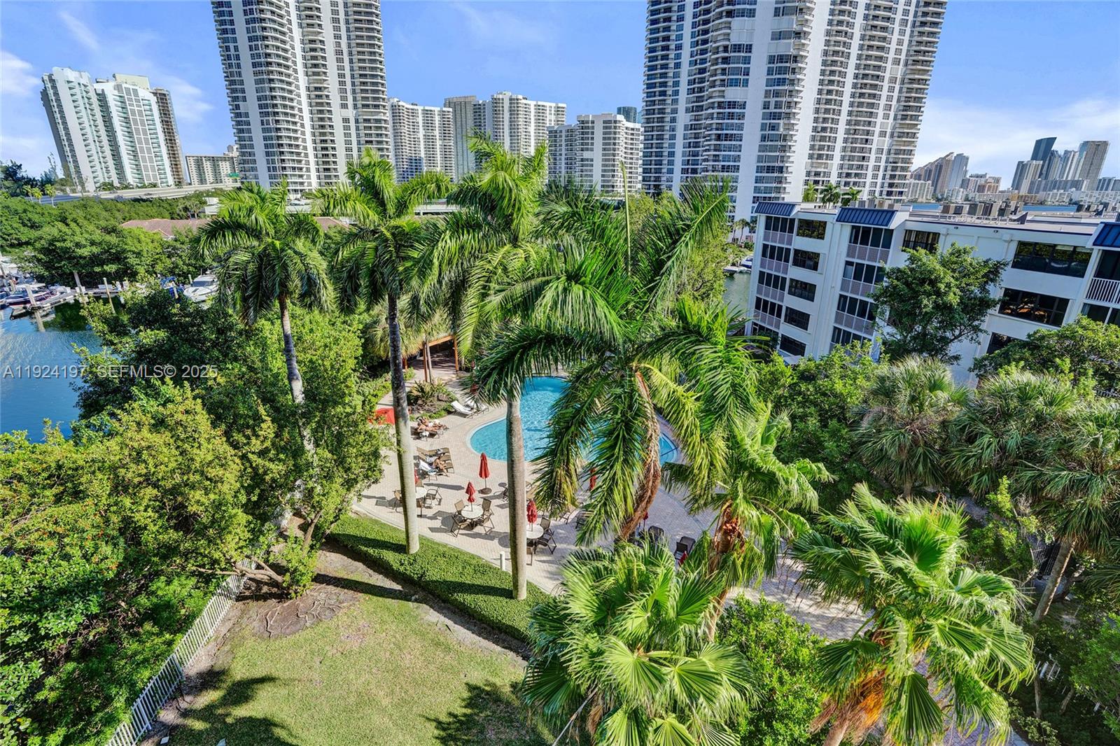 3400 NE 192nd St #612, Aventura FL 33180