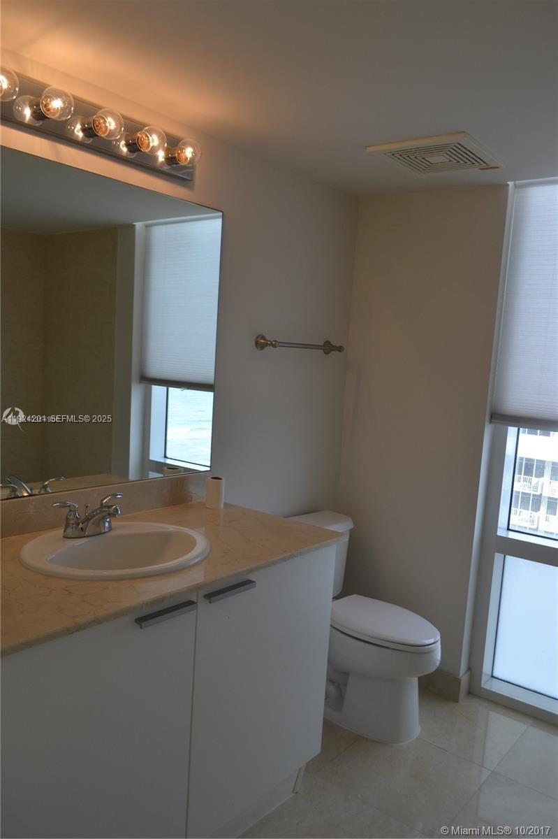 16699 Collins Ave #1403, Sunny Isles Beach FL 33160