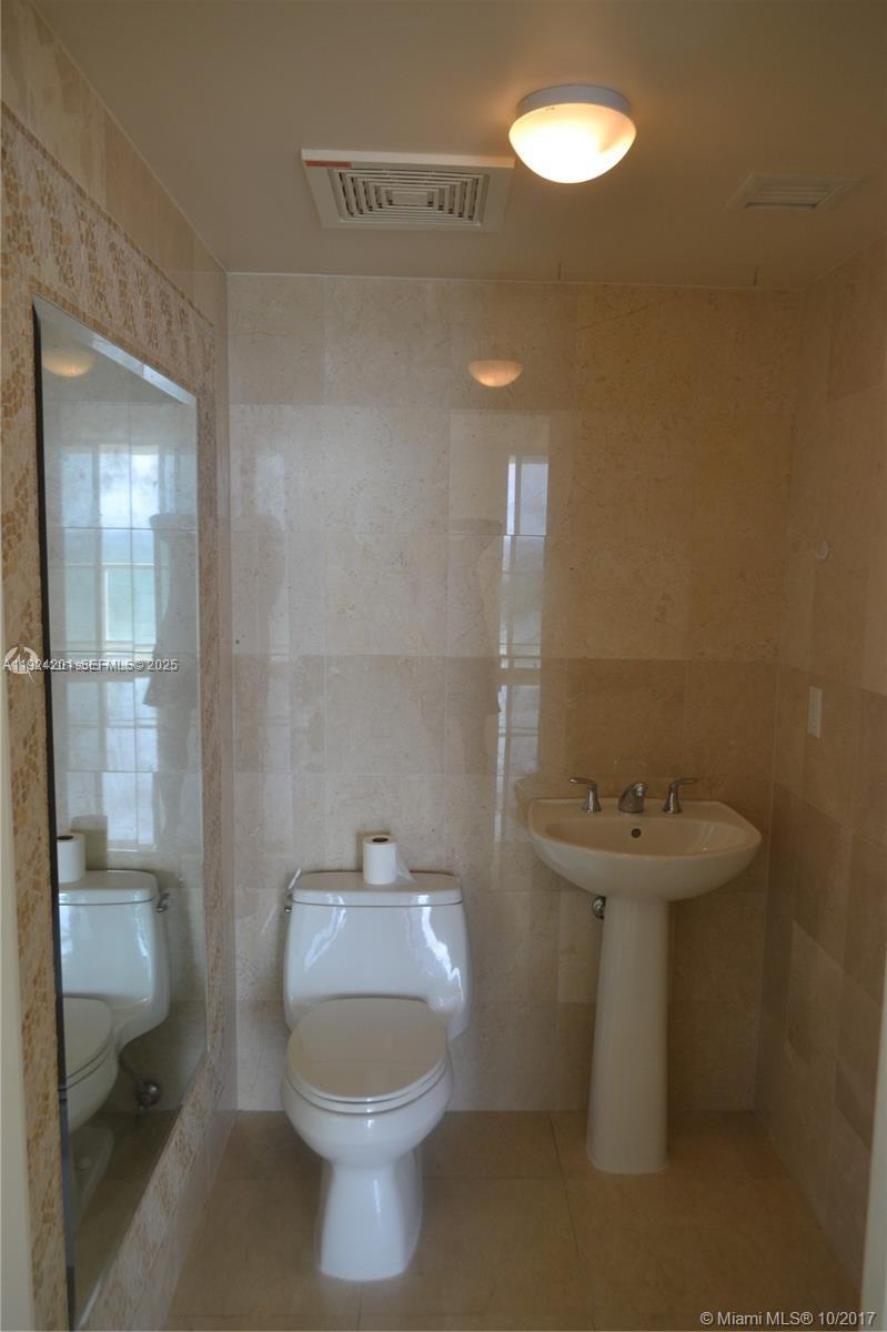 16699 Collins Ave #1403, Sunny Isles Beach FL 33160