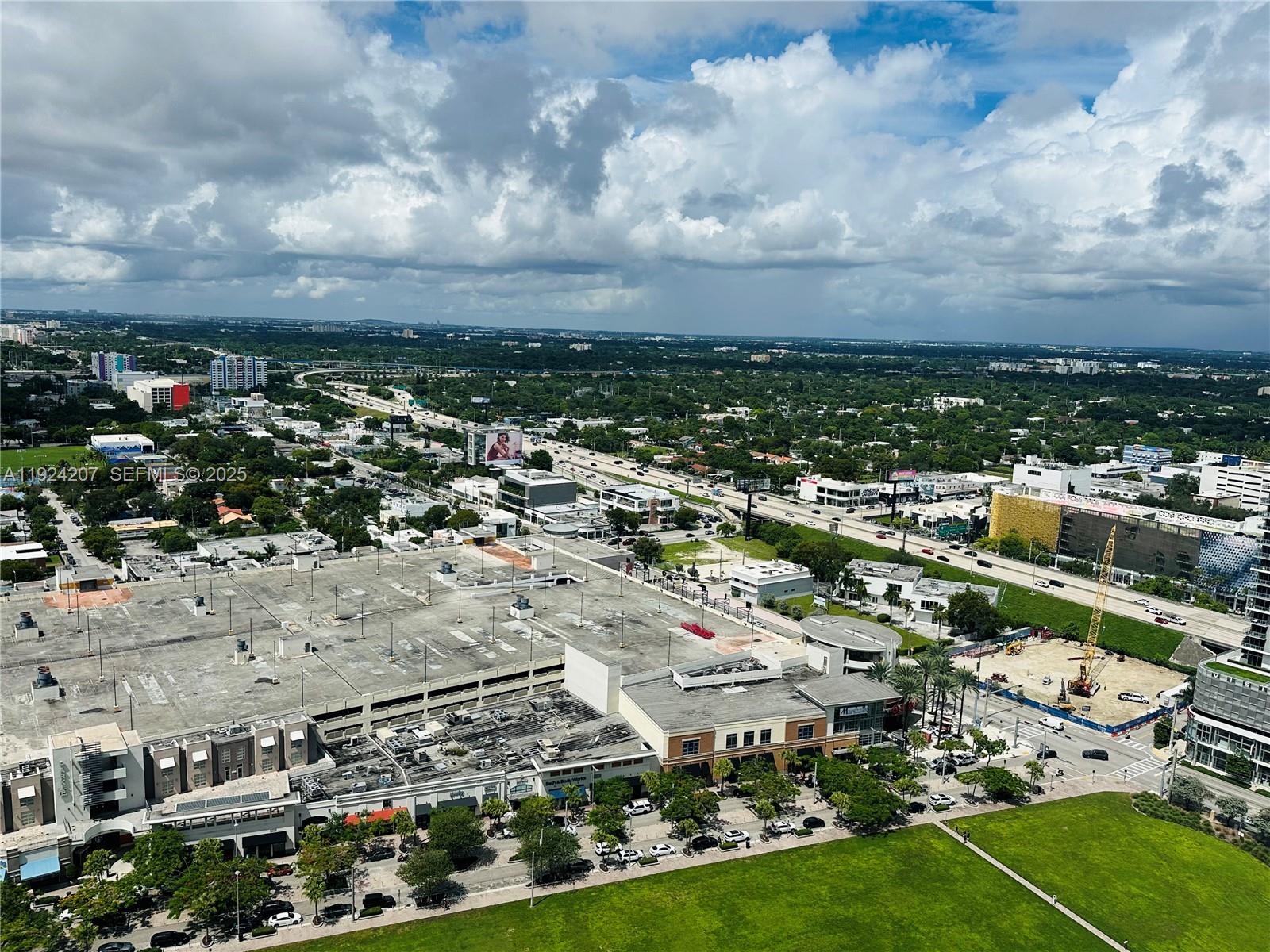 121 NE 34th St #3014, Miami FL 33137