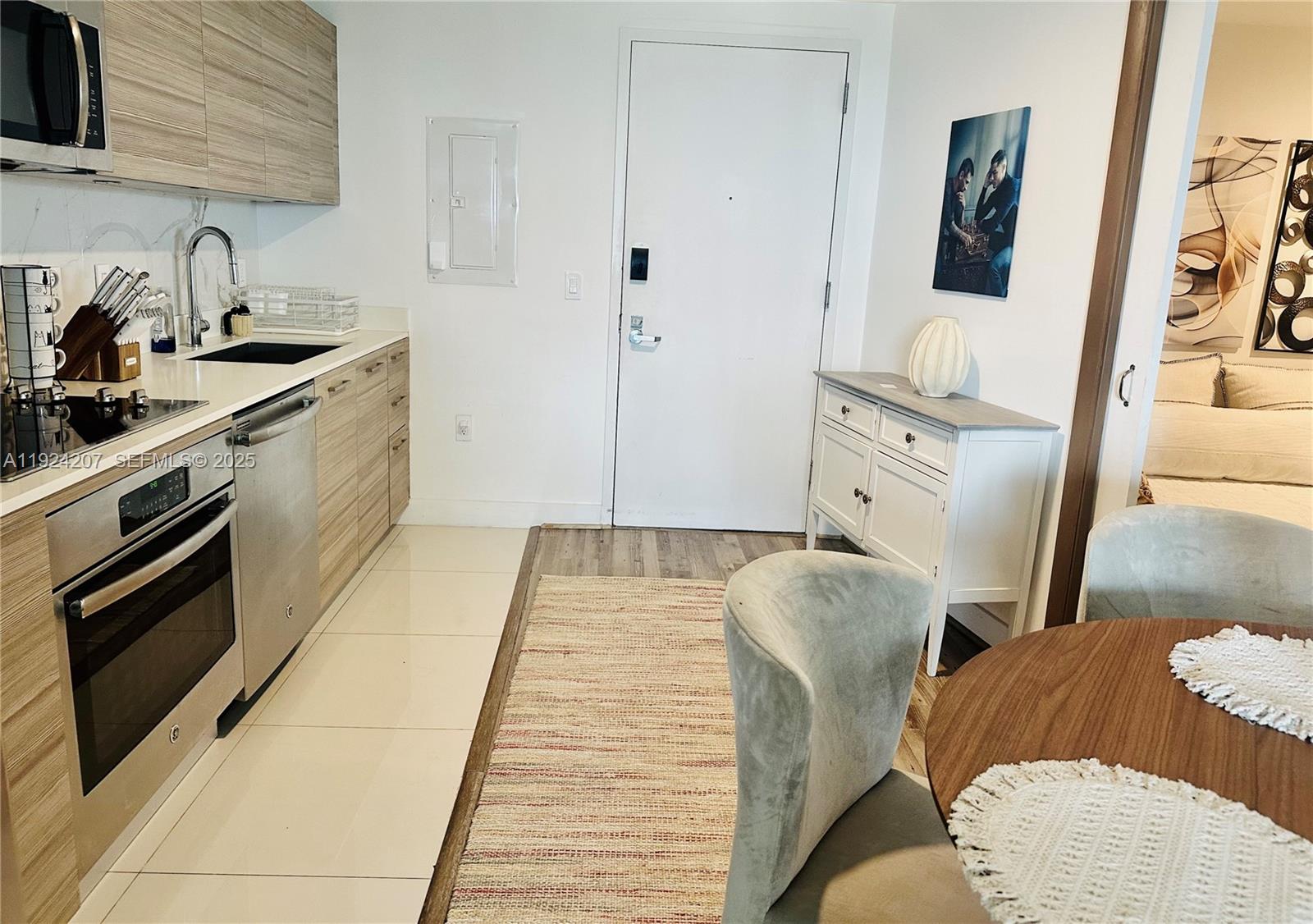 121 NE 34th St #3014, Miami FL 33137