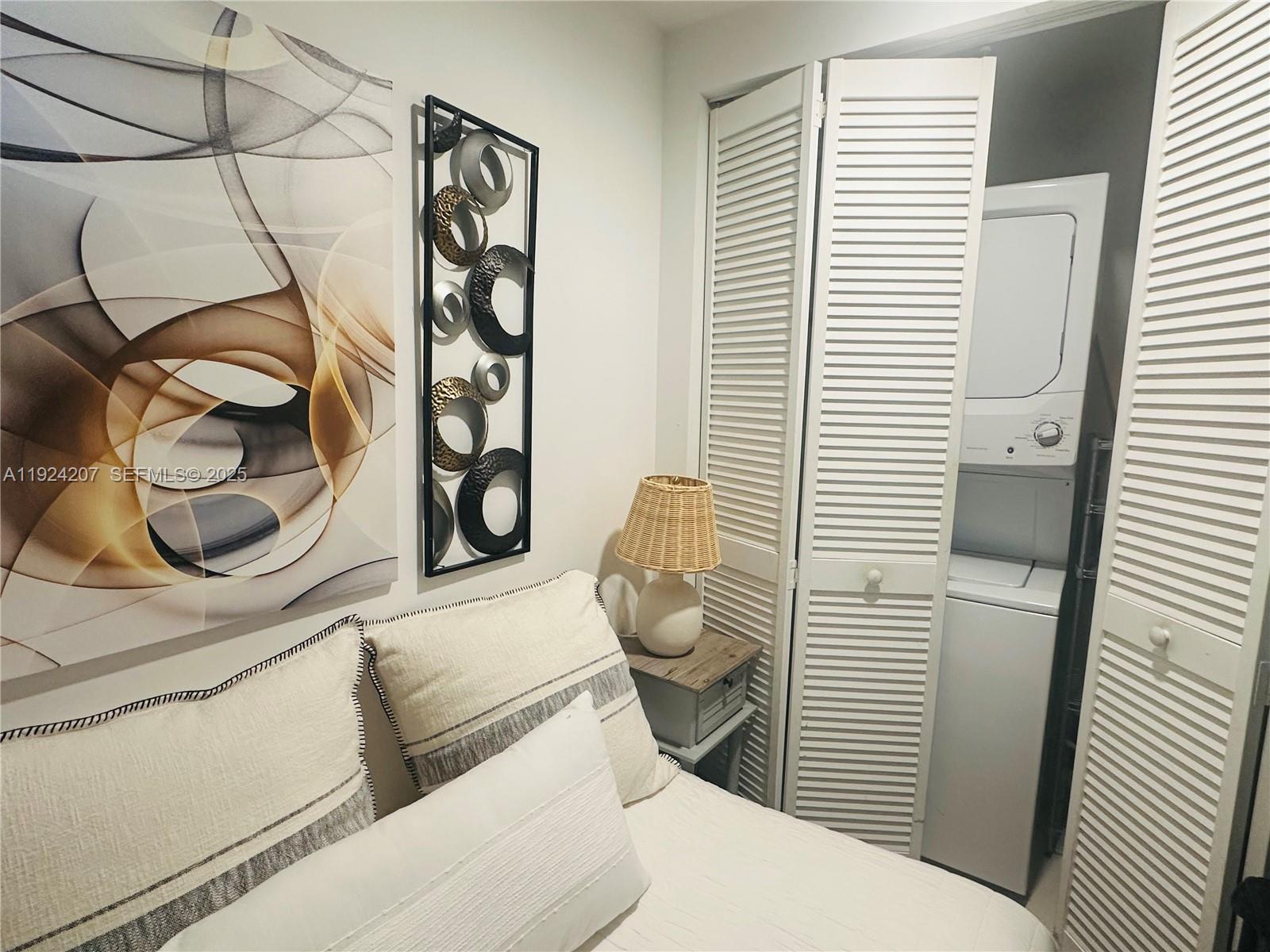 121 NE 34th St #3014, Miami FL 33137