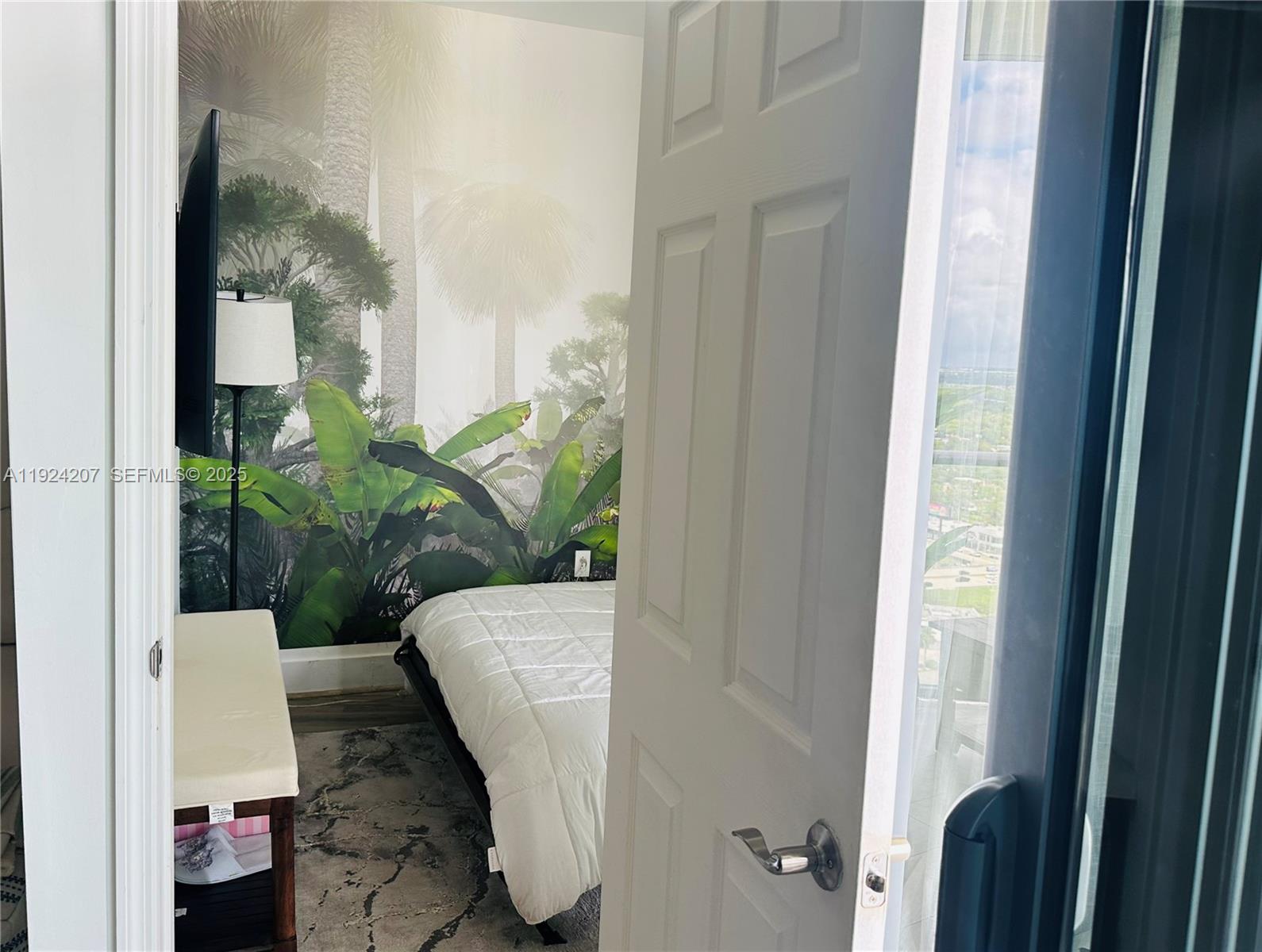121 NE 34th St #3014, Miami FL 33137