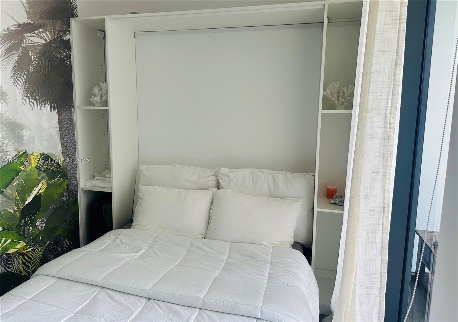 121 NE 34th St #3014, Miami FL 33137