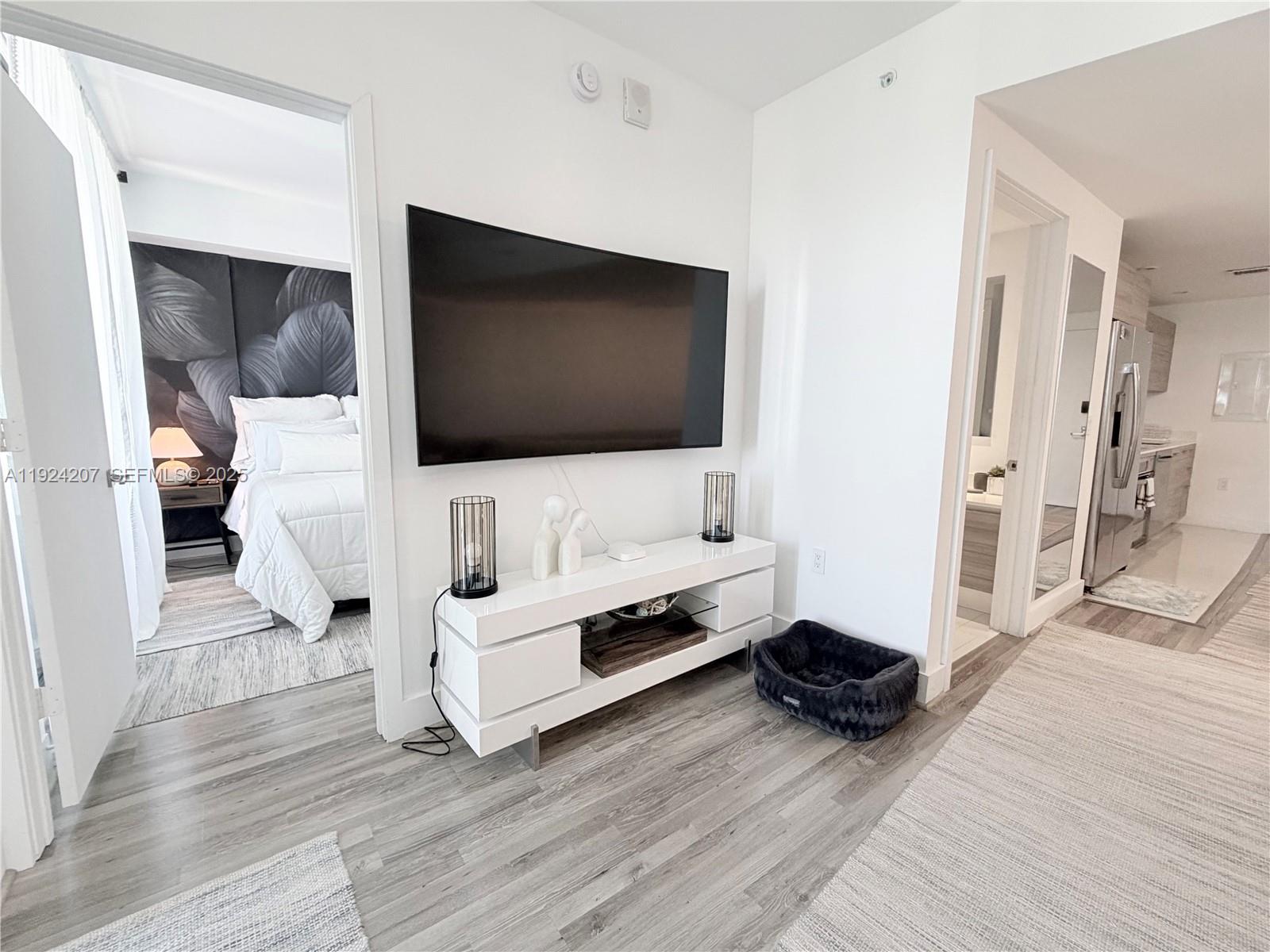 121 NE 34th St #3014, Miami FL 33137