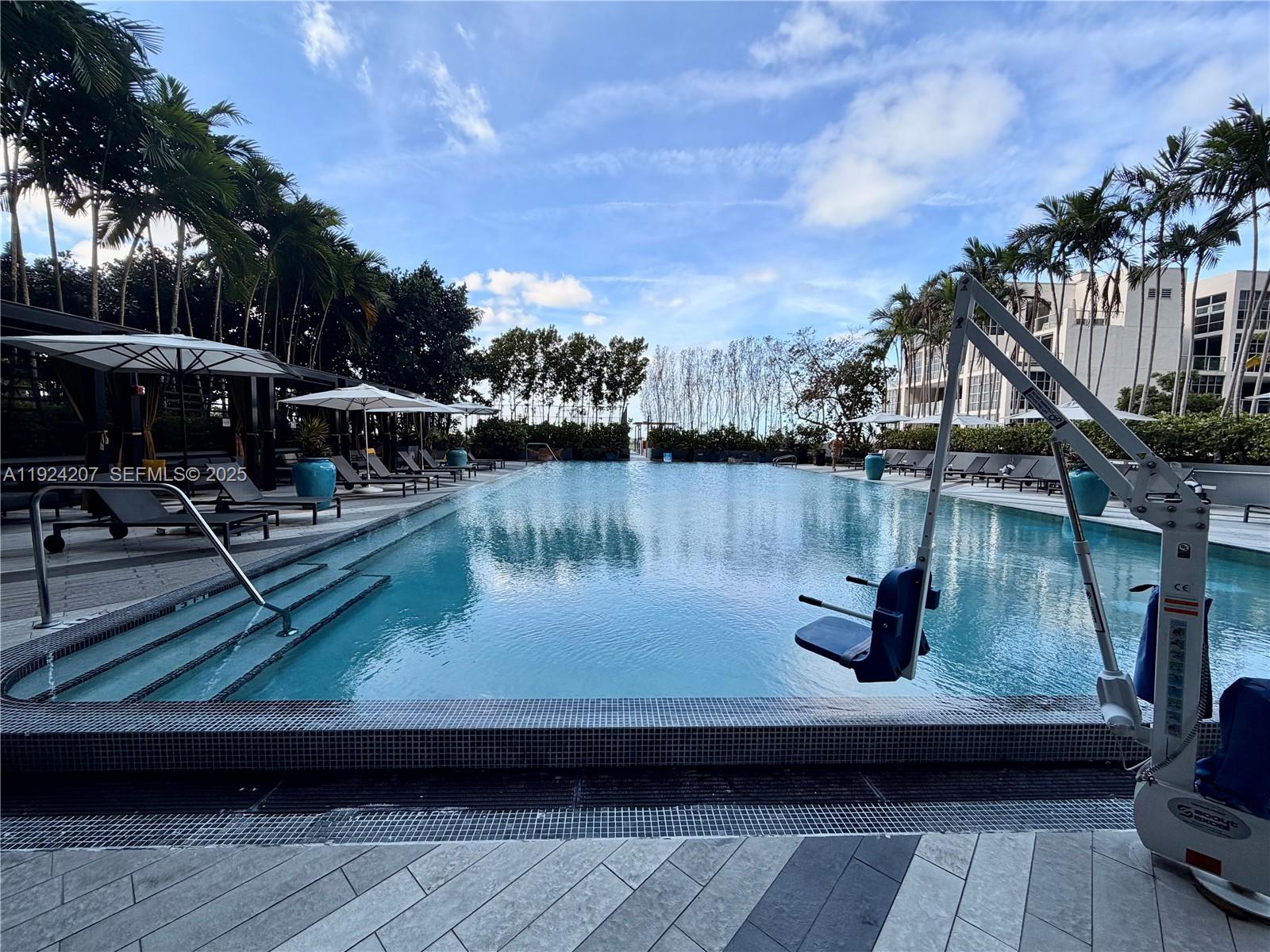 121 NE 34th St #3014, Miami FL 33137