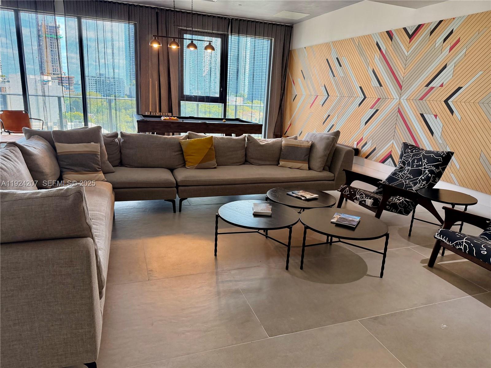 121 NE 34th St #3014, Miami FL 33137