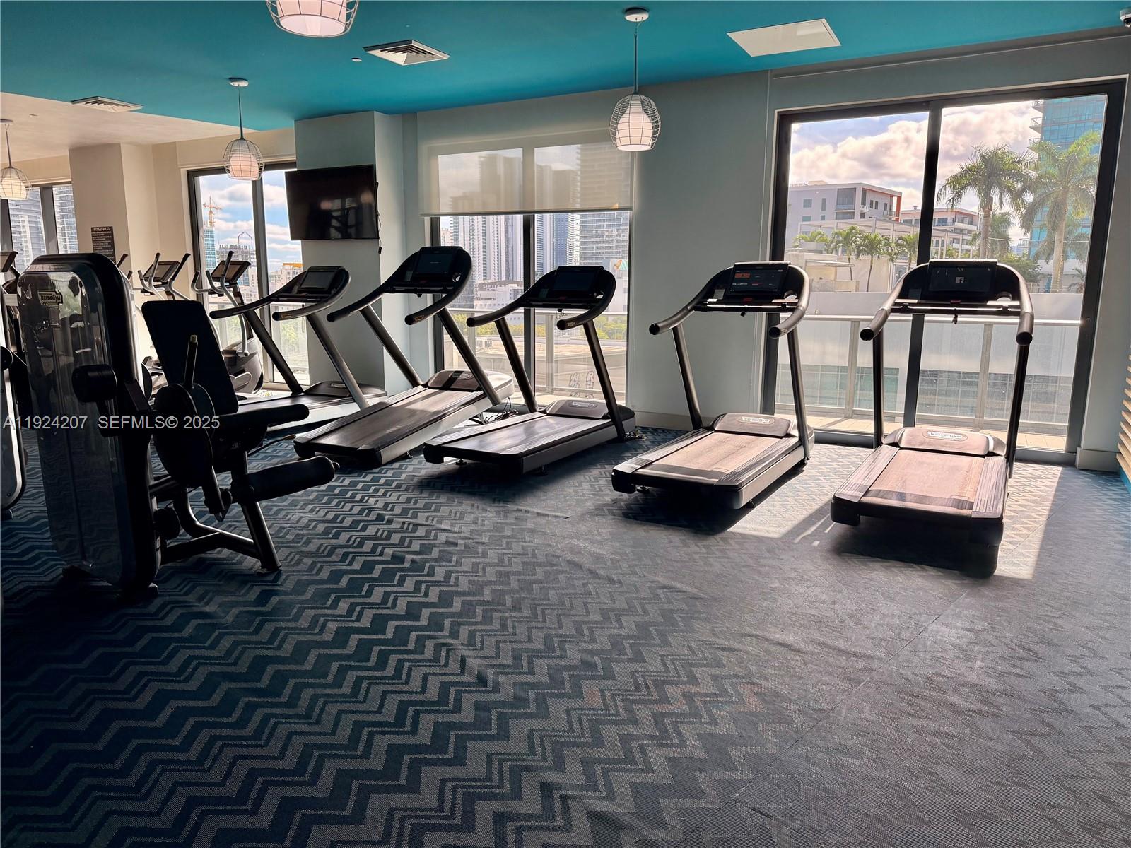 121 NE 34th St #3014, Miami FL 33137
