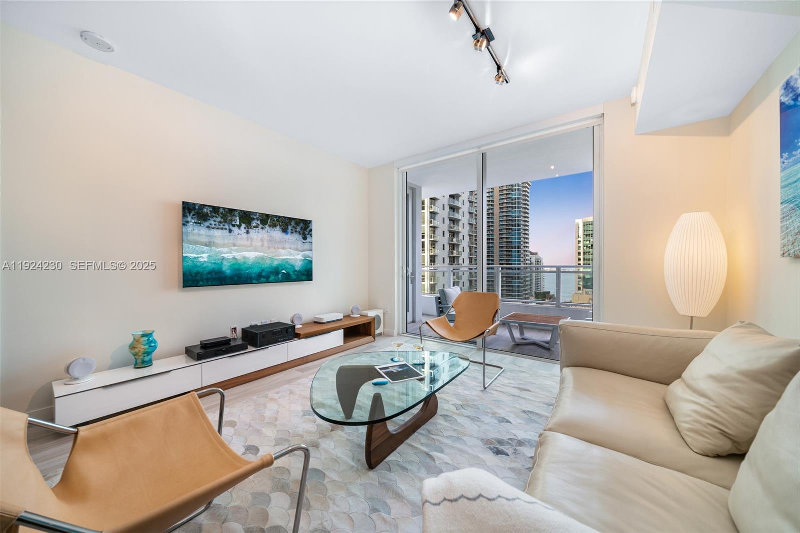 1080 Brickell Ave #2706, Miami FL 33131