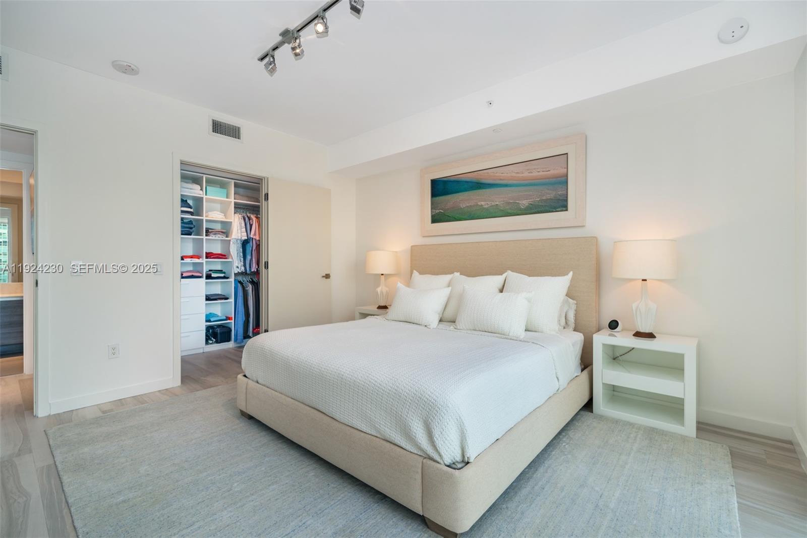 1080 Brickell Ave #2706, Miami FL 33131