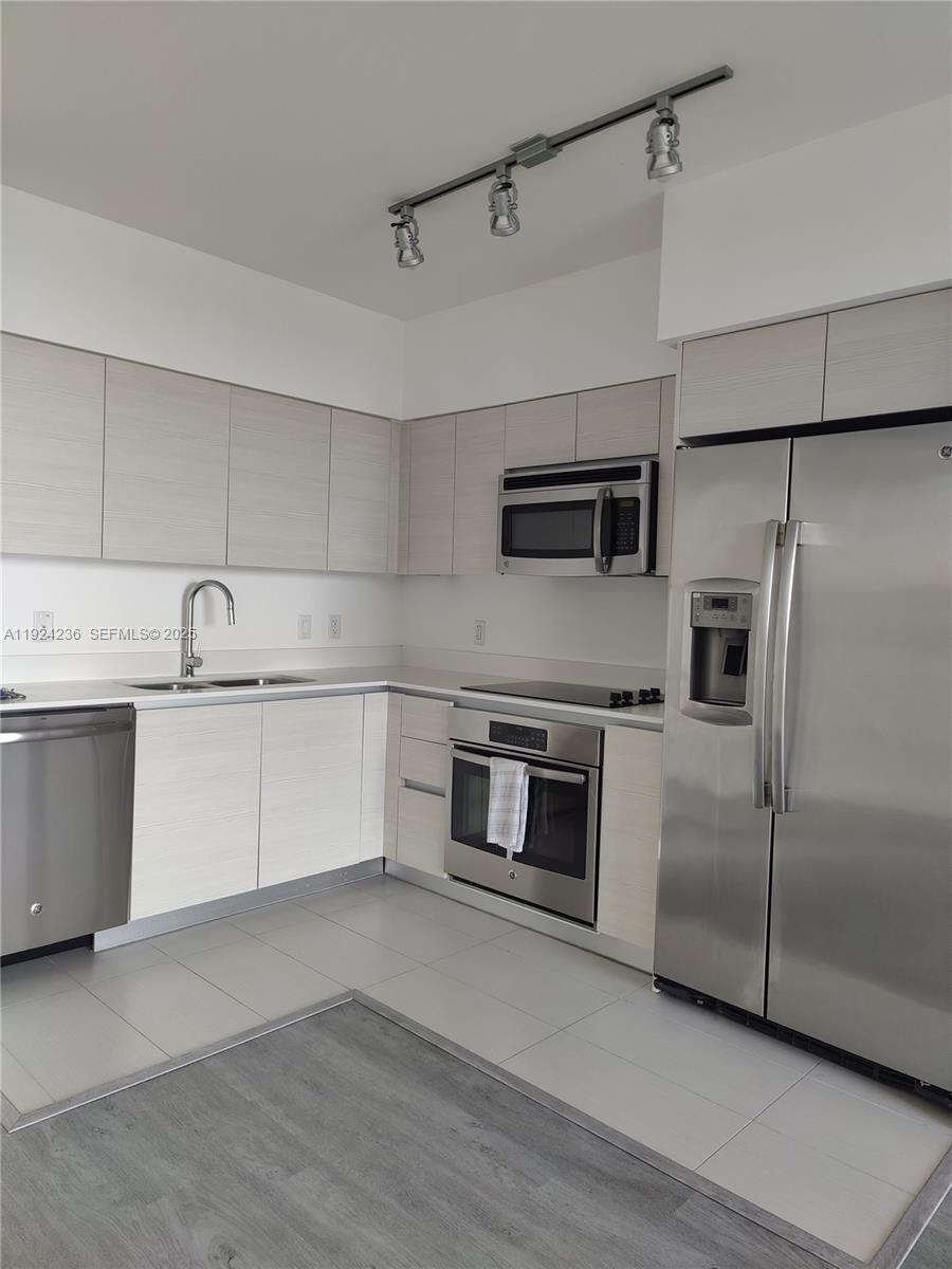 4250 Biscayne Blvd #514, Miami FL 33137