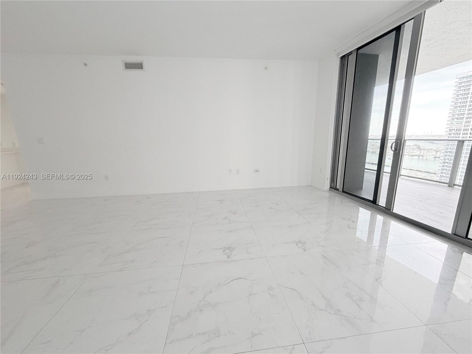 488 NE 18th St #2310, Miami FL 33132