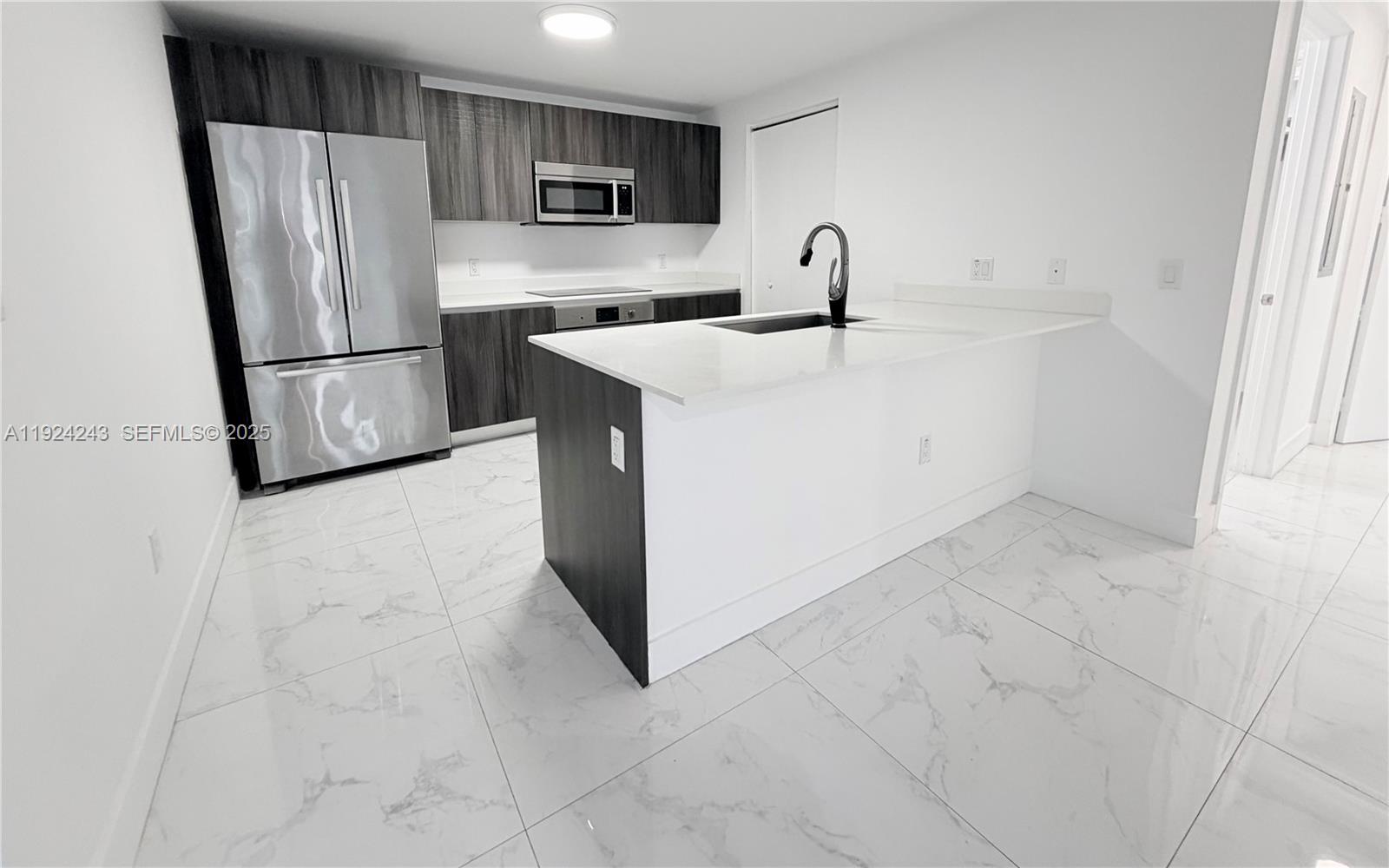 488 NE 18th St #2310, Miami FL 33132