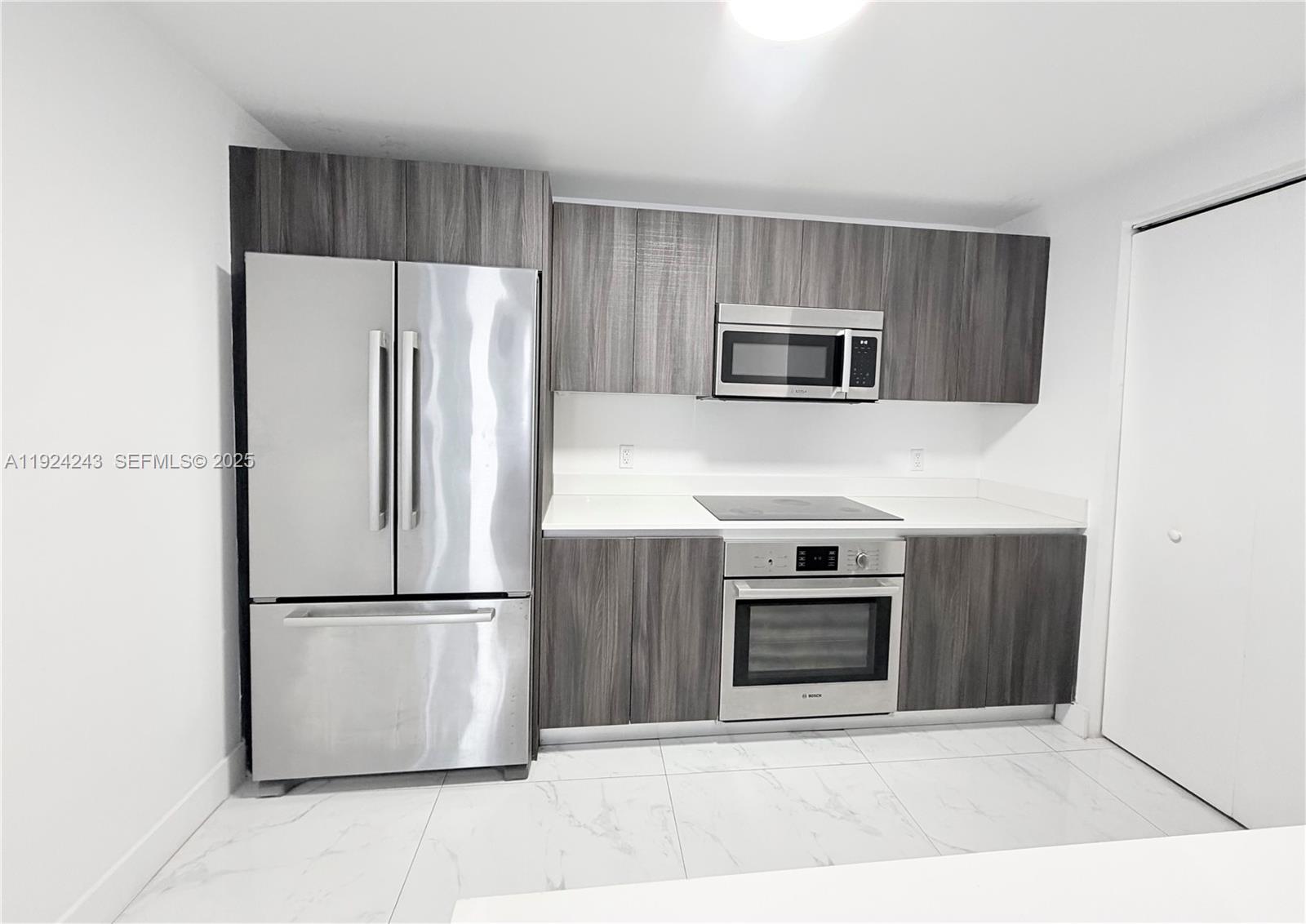 488 NE 18th St #2310, Miami FL 33132