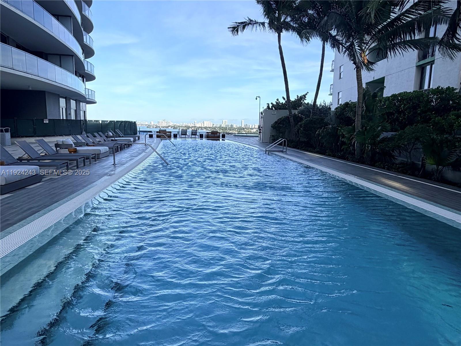 488 NE 18th St #2310, Miami FL 33132