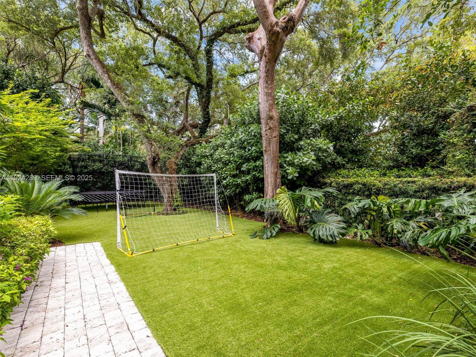 155 San Souci Dr, Coral Gables FL 33133